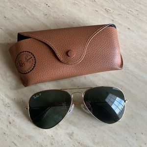 Women’s Ray ban polarized aviators gold